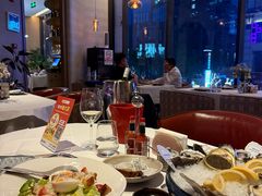 -斯普汇生蚝牛排馆(中骏世界城店)