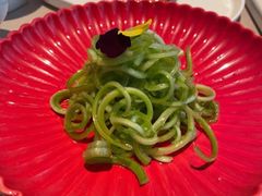 炝拌鲍芹-金海华·悦食东方(苏州中心商场店)