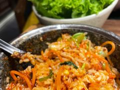 牛肉拌饭-明洞阿姨·韩式酱蟹烤肉·创意料理(三元桥店)