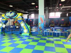 -蒙特利亲子乐园