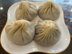 -笑来喜馄饨小笼工坊(通扬路店)