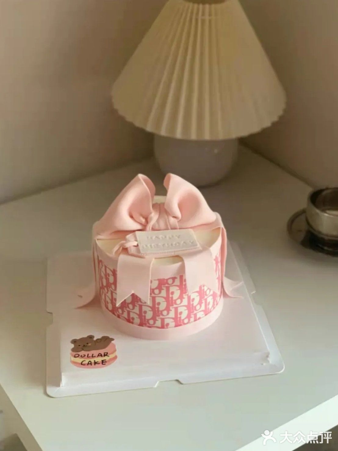DOLLAR·CAKE