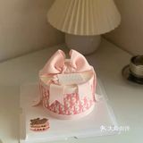 DOLLAR·CAKE