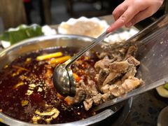 -肖肖酸萝卜鱼火锅(总店)