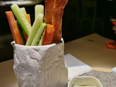笔筒色拉-穹六人间 people 6(岳阳路店)