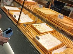面包甜点陈列柜-君之狮子山·轻糖烘焙(松江印象城店)