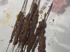 -三个大叔烤羊肉串·歌手驻唱·碳烤鲜肉(西三旗店)