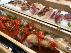 -胡须哥网红竹筒菜