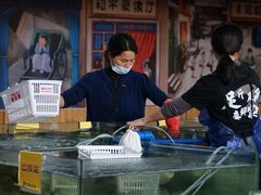 -三亚火车头万人海鲜广场