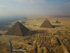-吉萨金字塔群