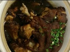 -老码头黑皮肘子锅包肉(赣水路店)