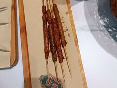 -蚝堡·生蚝海鲜烧烤物种起源•海肠捞饭(刘公岛店)