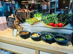 -大中华希尔顿酒店-念自助餐·嗨啤·小龙虾