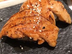 火炙秘制鹅肝寿司-沼津港渔市(宏伊国际广场店)