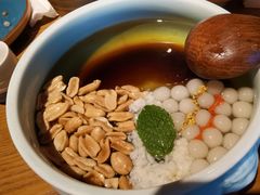 -吃饭皇帝大(长宁龙之梦店)