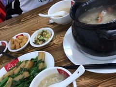 -皮蛋弟砂锅店(总店)