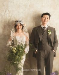 -雪中彩影婚纱摄影·微光艺术中心