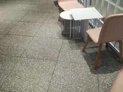 等位区-奈雪的茶(湖滨银泰in77C区PRO店)