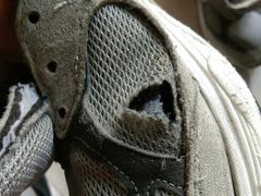 -京伟修鞋洗鞋奢侈品皮具护理店