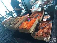 -澳门旅游塔360°旋转餐厅(南湾湖广场店)