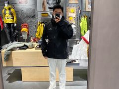 -ARC'TERYX始祖鸟(北京王府中环店)
