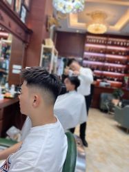 -尼特斯男士发型馆