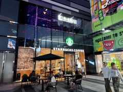 -星巴克(上海长宁来福士1F店)