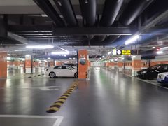 -龙湖虹桥天街-停车场