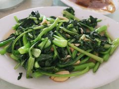 大蒜炒菜心-九和鸿禧饭店