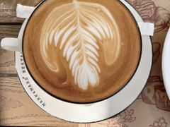 咖啡拿鐵-Mark&Mars Restaurant