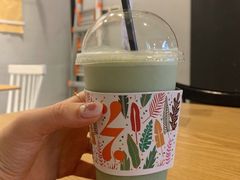 冰椰汁抹茶牛奶-HELLO 27 意面·沙拉·帕尼尼