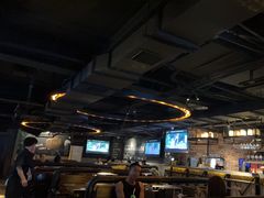 -麦凯伦烧烤·精酿超级工厂店(金桥总店)