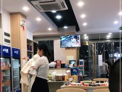 大堂-江城燕子大排档(江汉路步行街店)