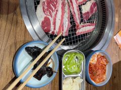 -明洞阿姨·韩式酱蟹烤肉·创意料理(三元桥店)