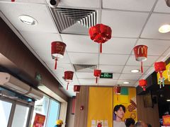 -麦当劳(杨林得来速店)