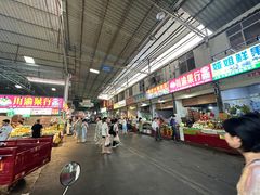 -曼阁市场水果批发市场