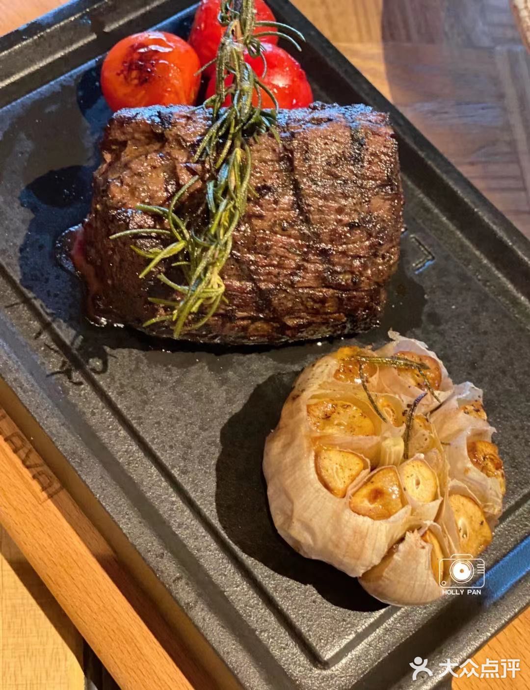 Bird Burger 汉堡盘（320泰铢）