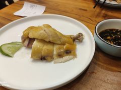 -侬佳蒸菜馆(听潮店)