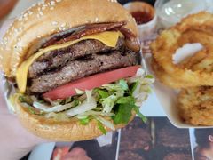 -The Habit Burger Grill 哈比特汉堡(复兴soho店)