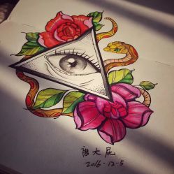 此图为本店美女徒弟原创作品 客人要求NewSchool上帝之眼.客人属蛇 只要你有想法和构思，你来讲述我们画 为您量身订制专属自己的纹身图案 图案整体构思制图：唐大屁.杰Tattoo 刺青师：杰Tat-杰TATTOO刺青