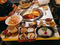-老房老舍重庆火锅(假日城市店)