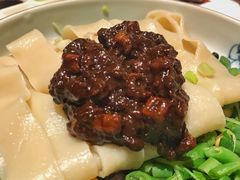 炸酱面-小大董·烤鸭(凤凰汇店)