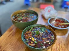 红汤全家福-全家福米线