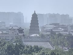 -西安大雁塔科技大学地铁站亚朵酒店