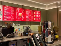 -星巴克臻选(上海中环广场2F店)