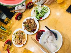 -雷祖芳老妈蹄花店