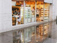 面包甜点陈列柜-可颂坊(中心书城店)