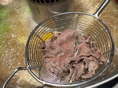 -左庭右院鲜牛肉火锅(浦江欢乐颂店)