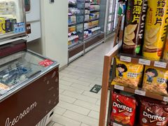 -全家便利店(东直门店)
