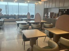 -桔子酒店(上海西藏北路地铁站店)